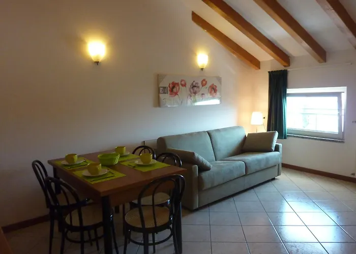 Residence Riva Del Lario