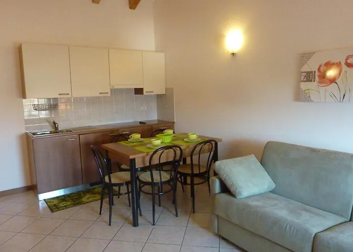 Residence Riva Del Lario